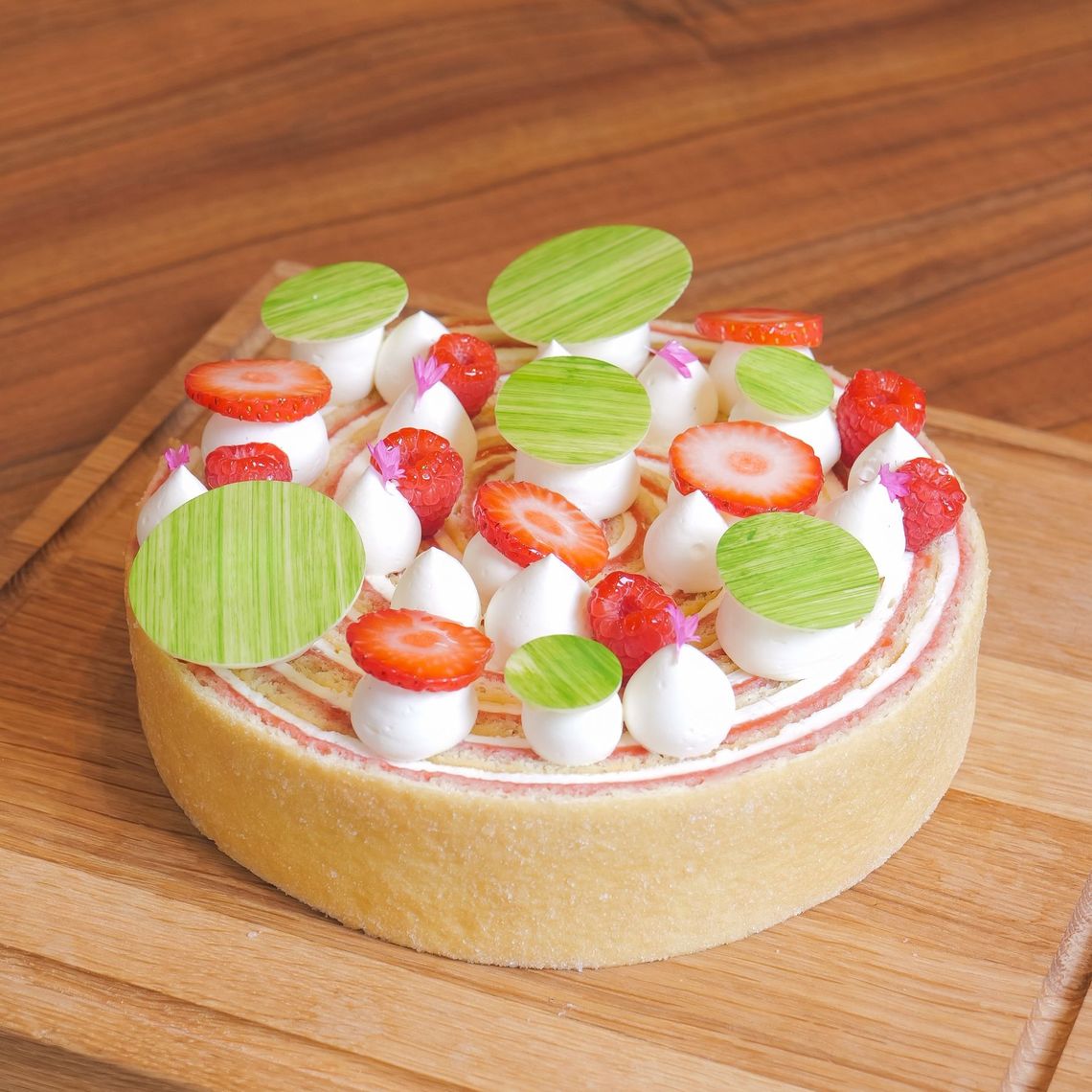 strawberry basil cream roulade